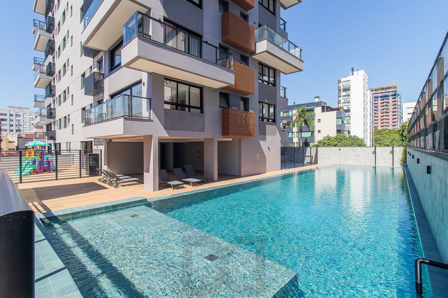 Incrível apartamento mobiliado 2 suítes novo no Menino Deus — foto 31
