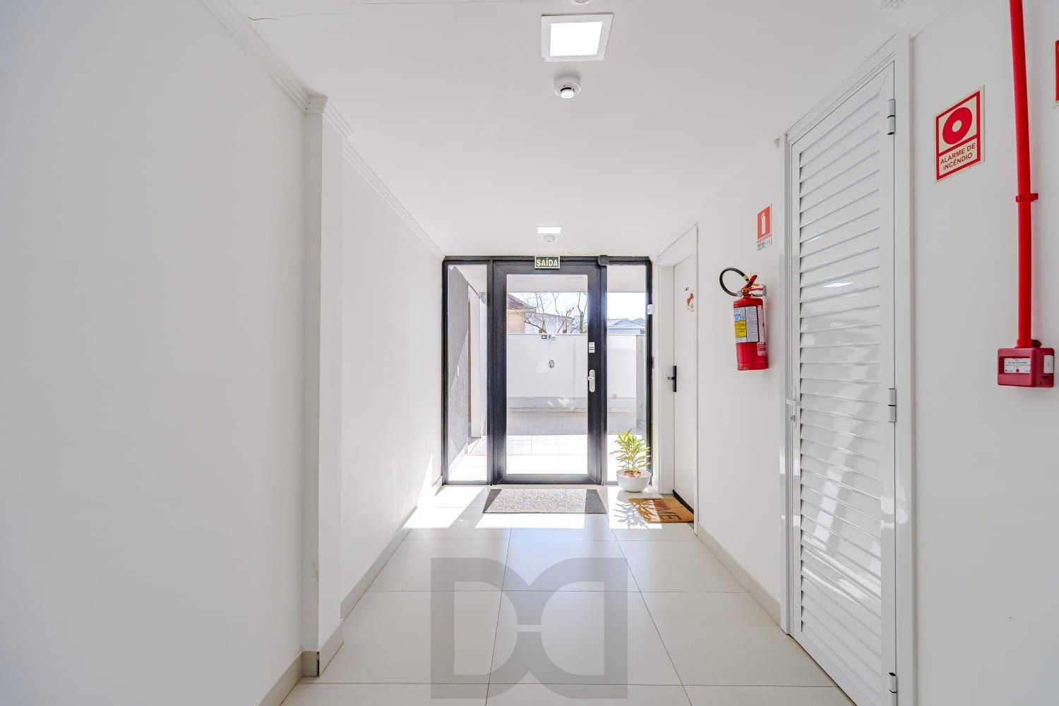 Apartamento 3 Dormitórios com 2 Suítes e 2 Vagas à Venda no Nonoai, Porto Alegre — foto 24