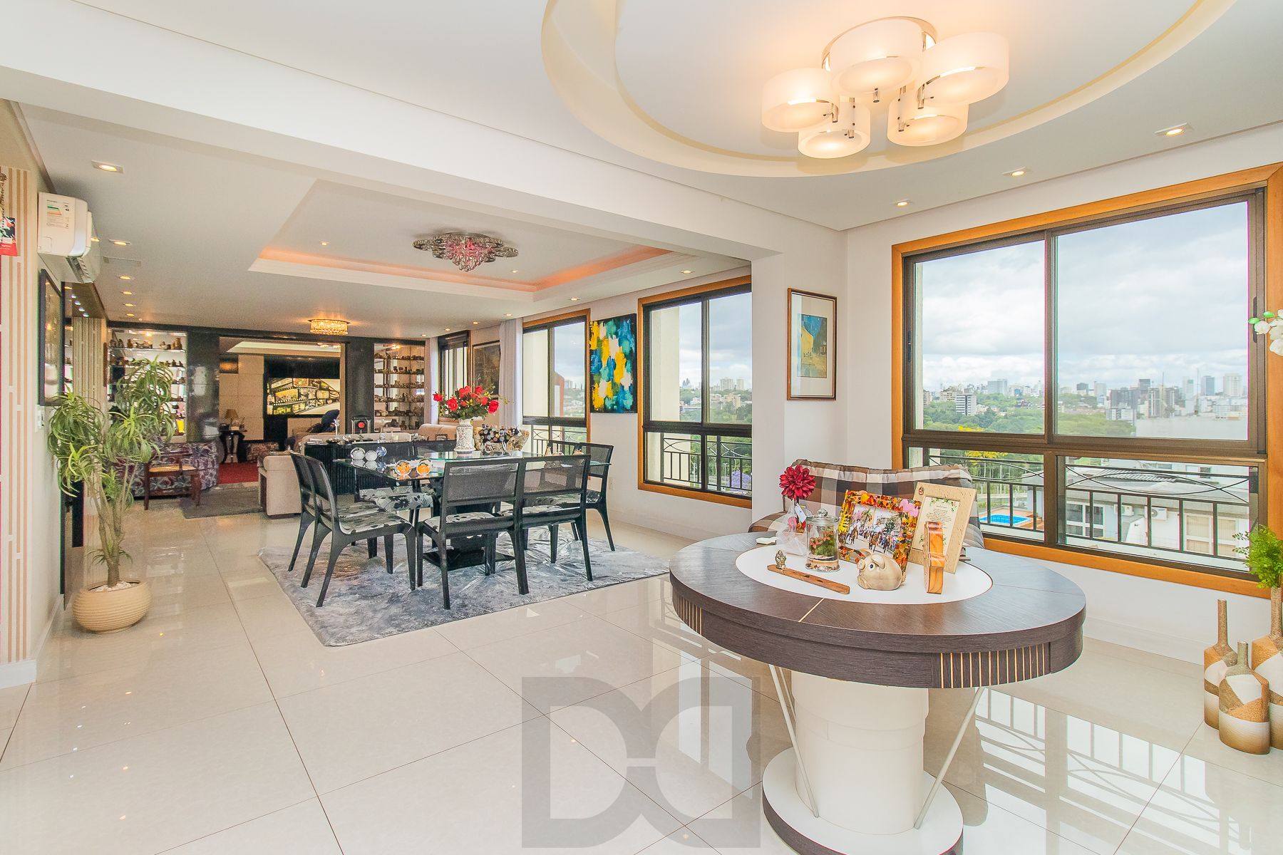 Apartamento 3 Dormitórios Passo D'areia — foto 1