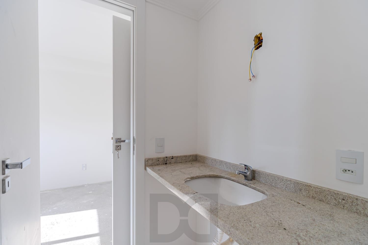 Apartamento 3 Dormitórios com 2 Suítes e 2 Vagas à Venda no Nonoai, Porto Alegre — foto 22