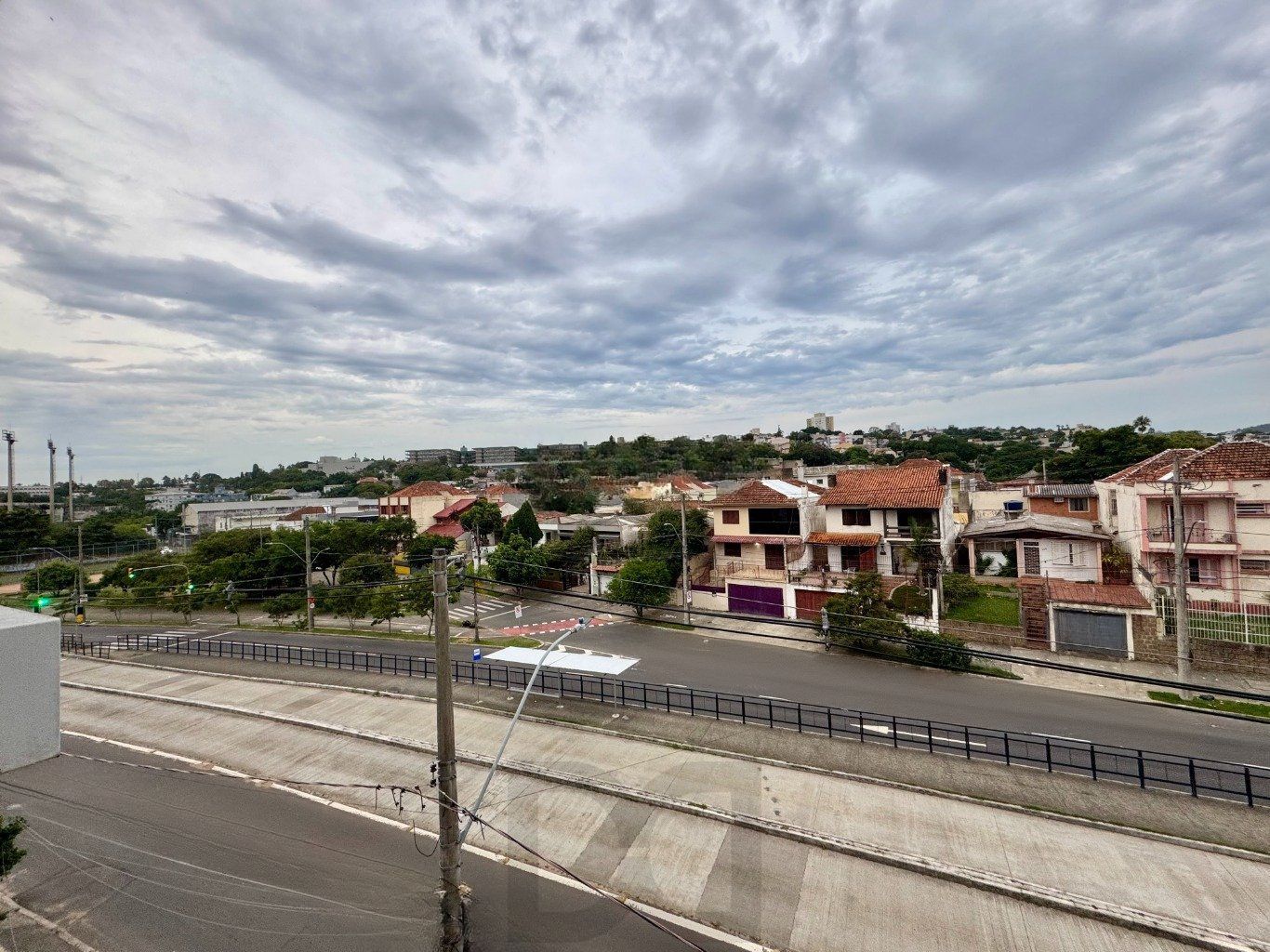 Apartamento com 2 dormitórios, dependência e 1 vaga no Bairro Menino Deus — foto 6