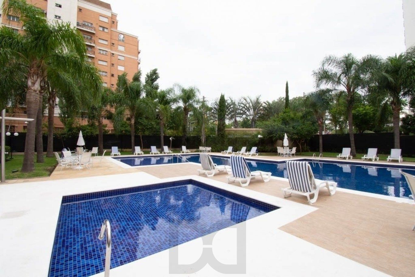 Apartamento de 2 dormitórios, 1 suíte, 2 vagas e 94m² no Jardim Europa. — foto 24