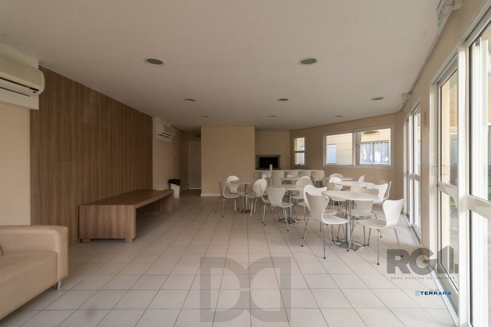 Apartamento de 3 quartos, elevador e 1 vaga no bairro Cristal. — foto 19