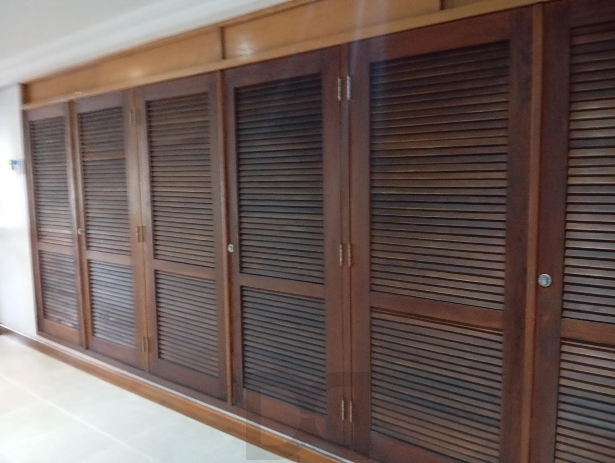 Apartamento com 2 Dormitórios, Vaga Dupla e Elevador no Floresta — foto 30