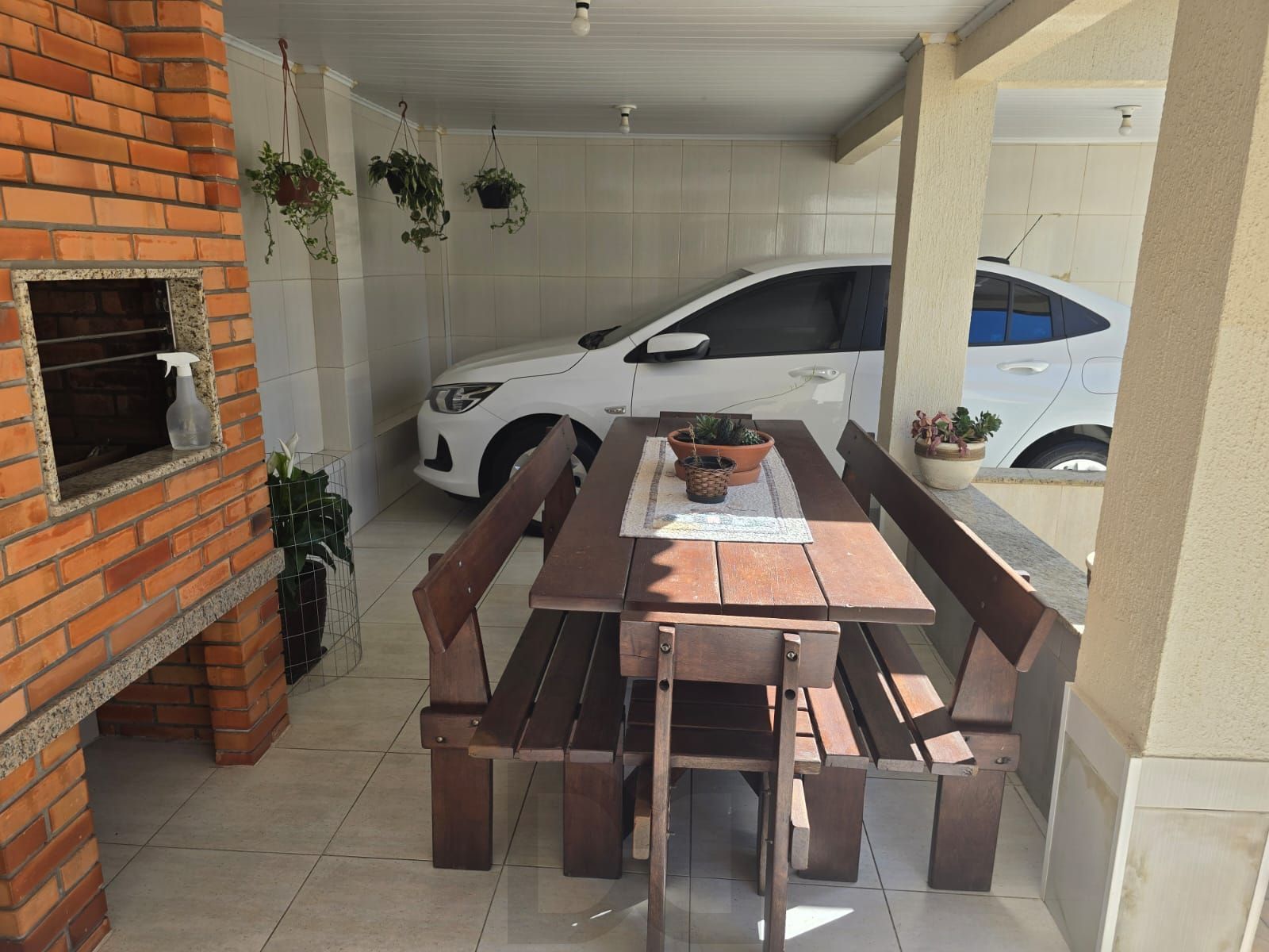 Casa térrea, 3 dormitórios e 4 vagas cobertos no Sarandi. — foto 21