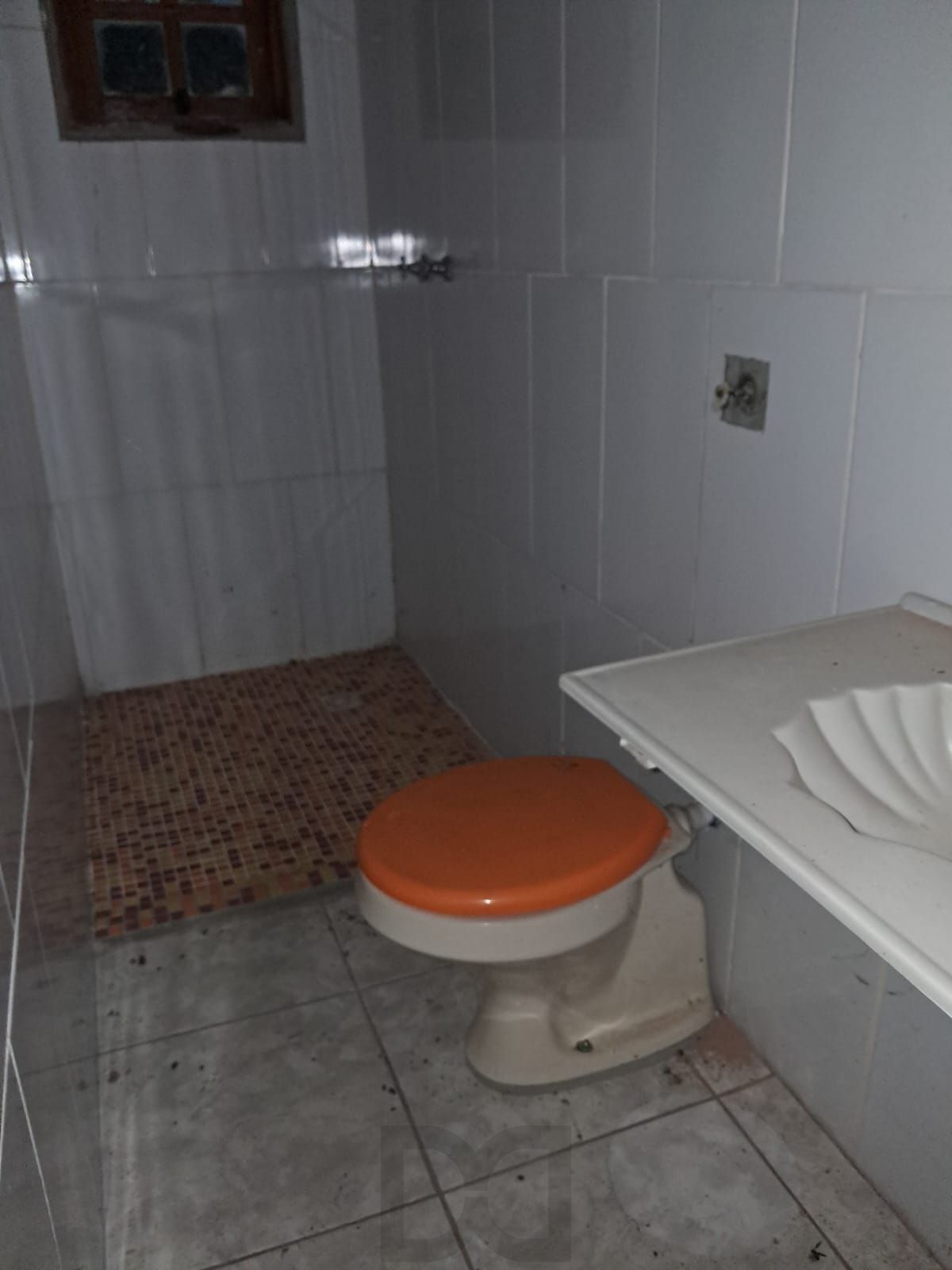 Sobrado de 2 quartos, suíte e 2 vagas no bairro Ponta Grossa. — foto 12