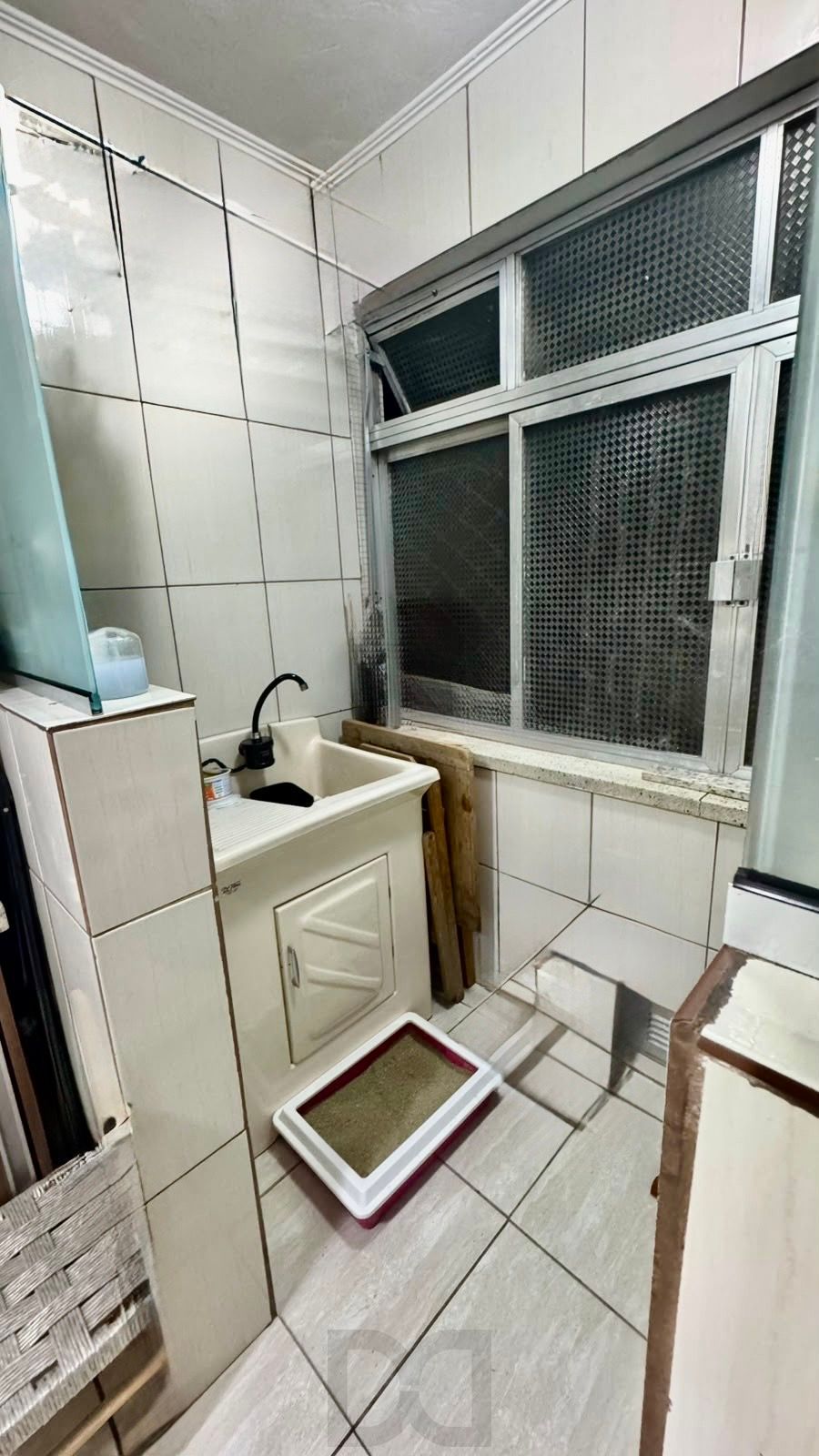 Apartamento 2 dormitórios reformado mobiliado próximo Assis Brasil Porto Alegre — foto 15