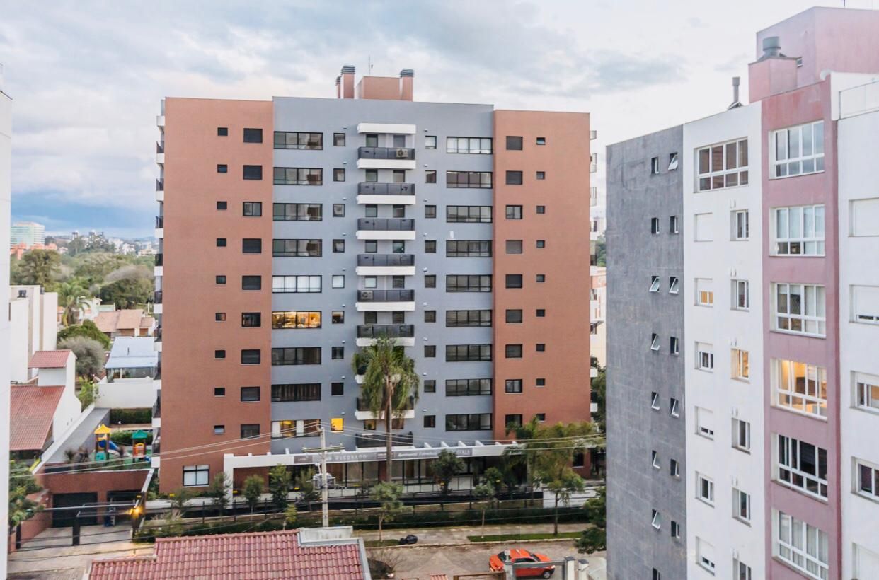 Apartamento de 2 dormitórios, 2 vagas e elevador no bairro Passo da Areia — foto 11