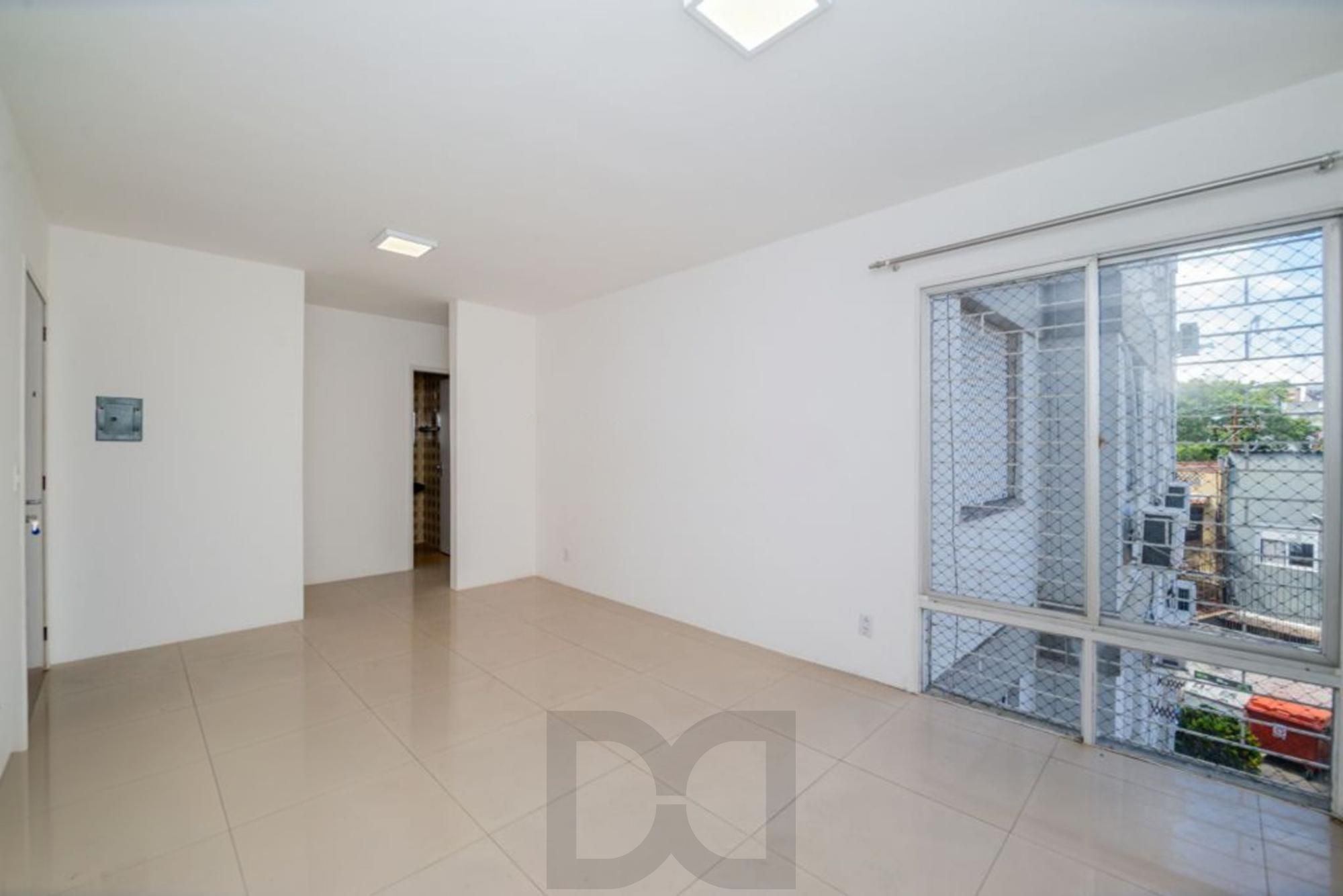 Apartamento com 2 quartos, 2 banheiros e 1 vaga no bairro Azenha. — foto 2