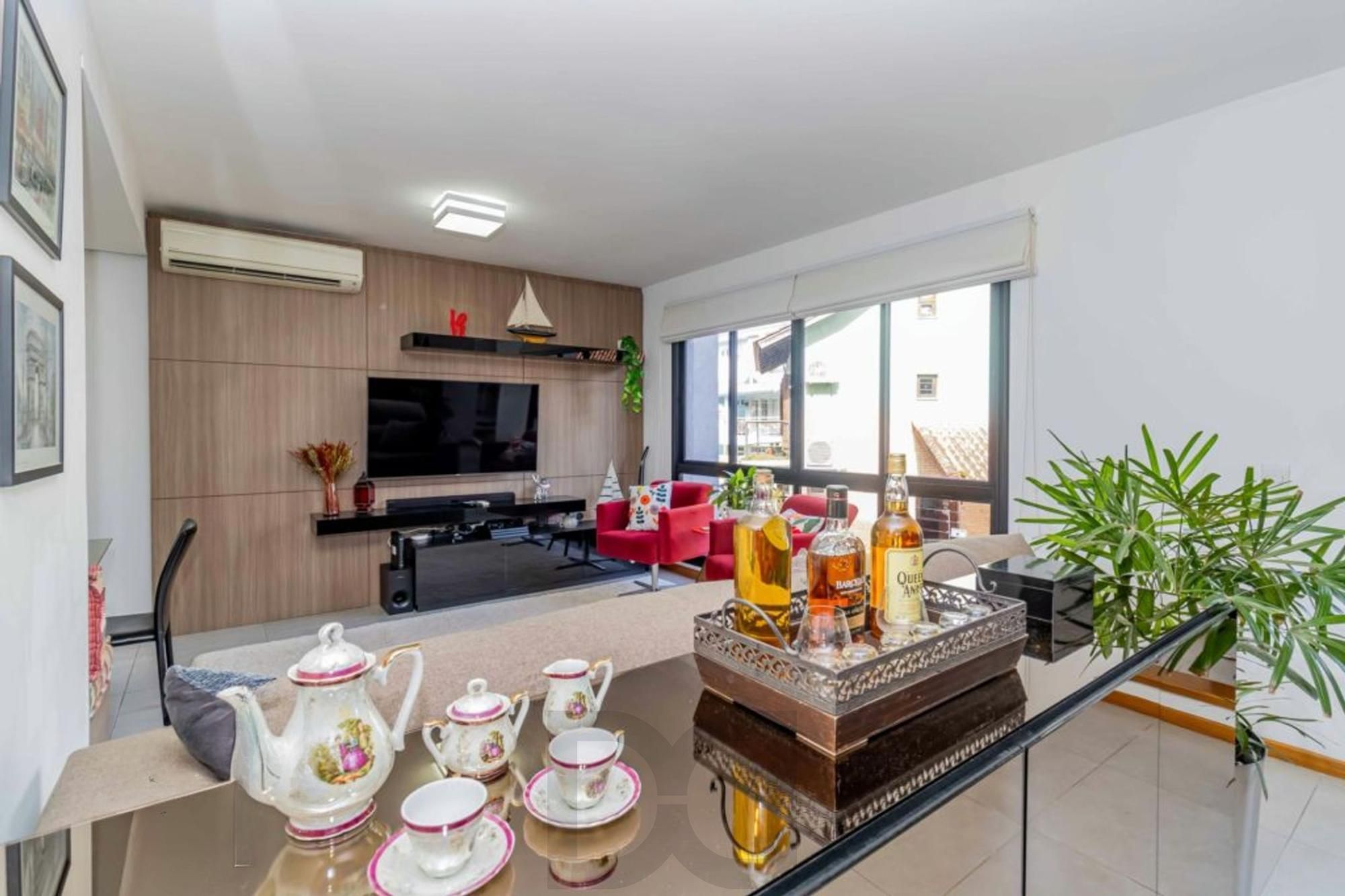 Casa em Condomínio à venda com 2 quartos 212 m² no Tristeza — foto 1
