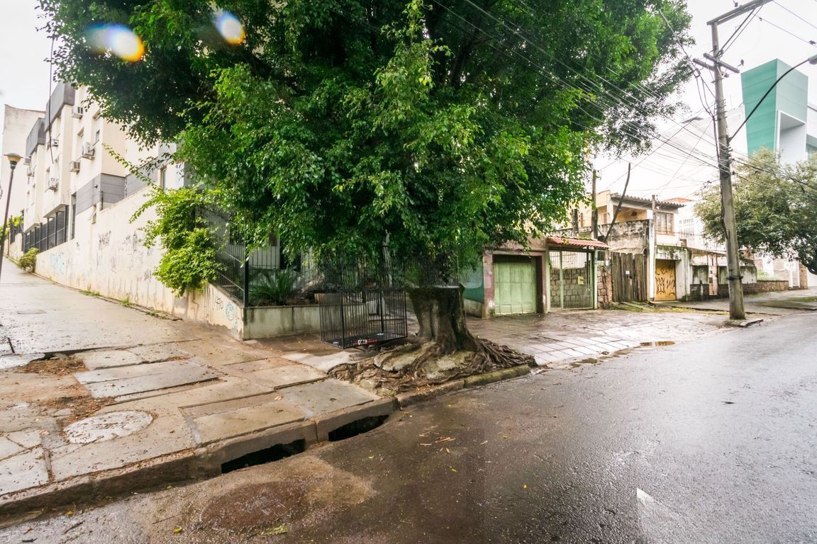 Apartamento com 1 quarto e 1 vaga coberta no bairro Petrópolis — foto 32