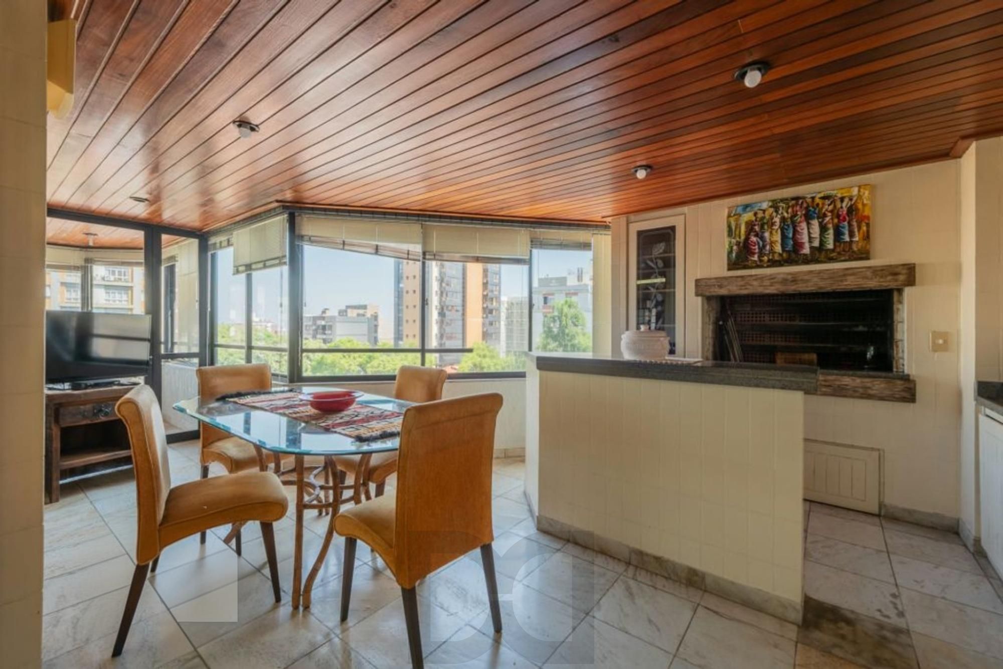 Apartamento de 4 dormitórios, 2 suítes, 2 vagas e elevador na Castro Alves. — foto 20