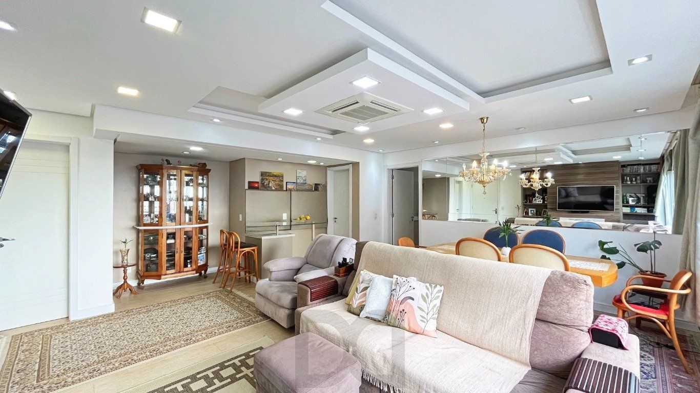 Apartamento com 3 quartos, 3 suítes e 128m² à venda em Menino Deus. — foto 13