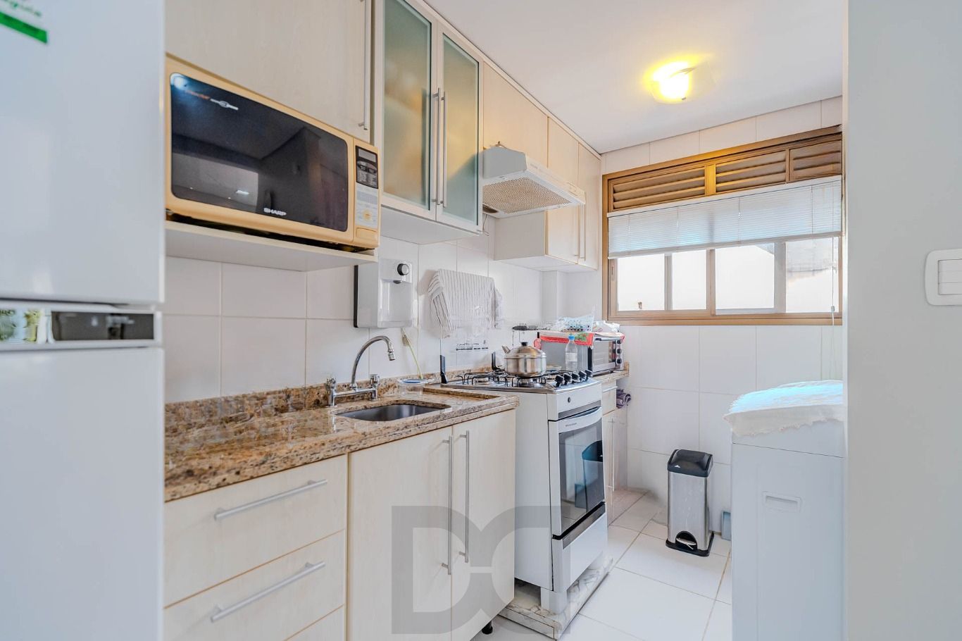 Apartamento com 1 dormitório e 1 vaga de garagem no Bairro Higienópolis — foto 9