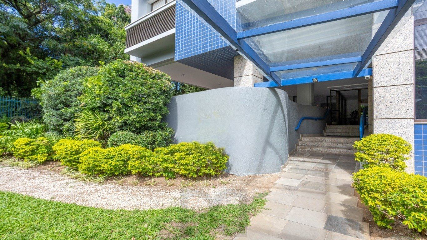 Cobertura com 3 Quartos, 1 suíte, 2 vagas e 211m² no Petrópolis. — foto 45