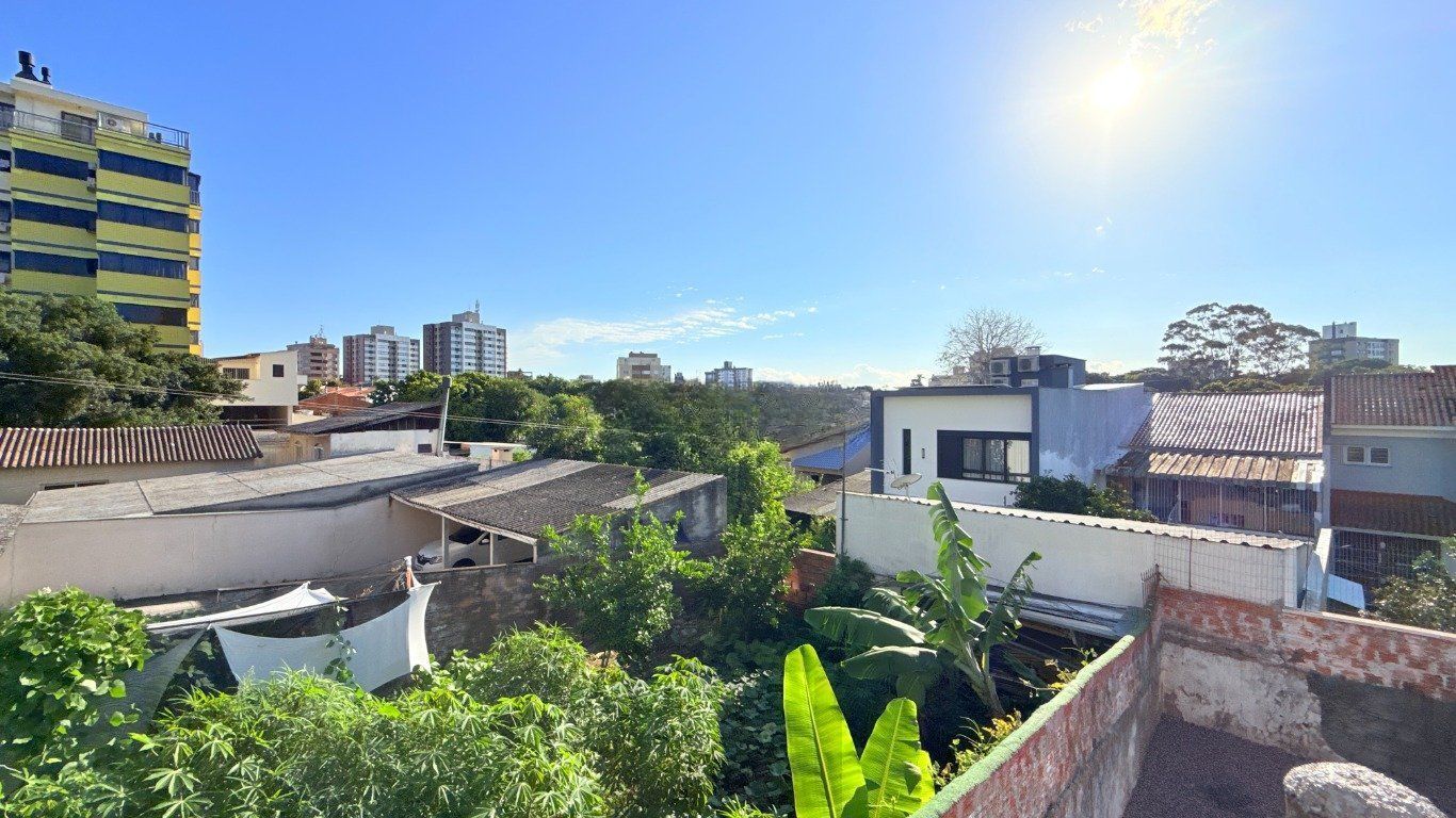 Casa com 4 quartos, vaga coberta, piscina e pátio no bairro Cristo Redentor — foto 29