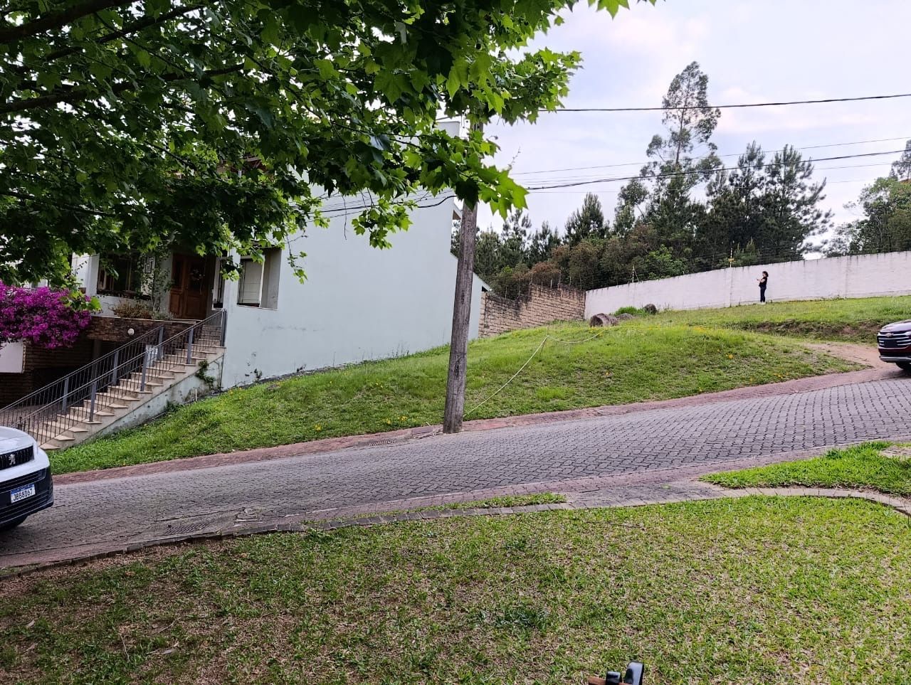 Terreno Bairro Hípica Condomínio Porto do Sol Av. Juca Batista Porto Alegre — foto 2