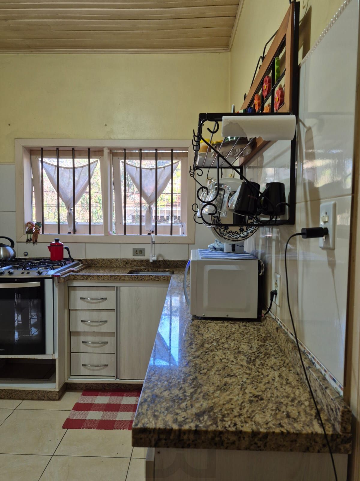 Casa mista de 3 quartos e 2 vagas no bairro Sarandi. — foto 8