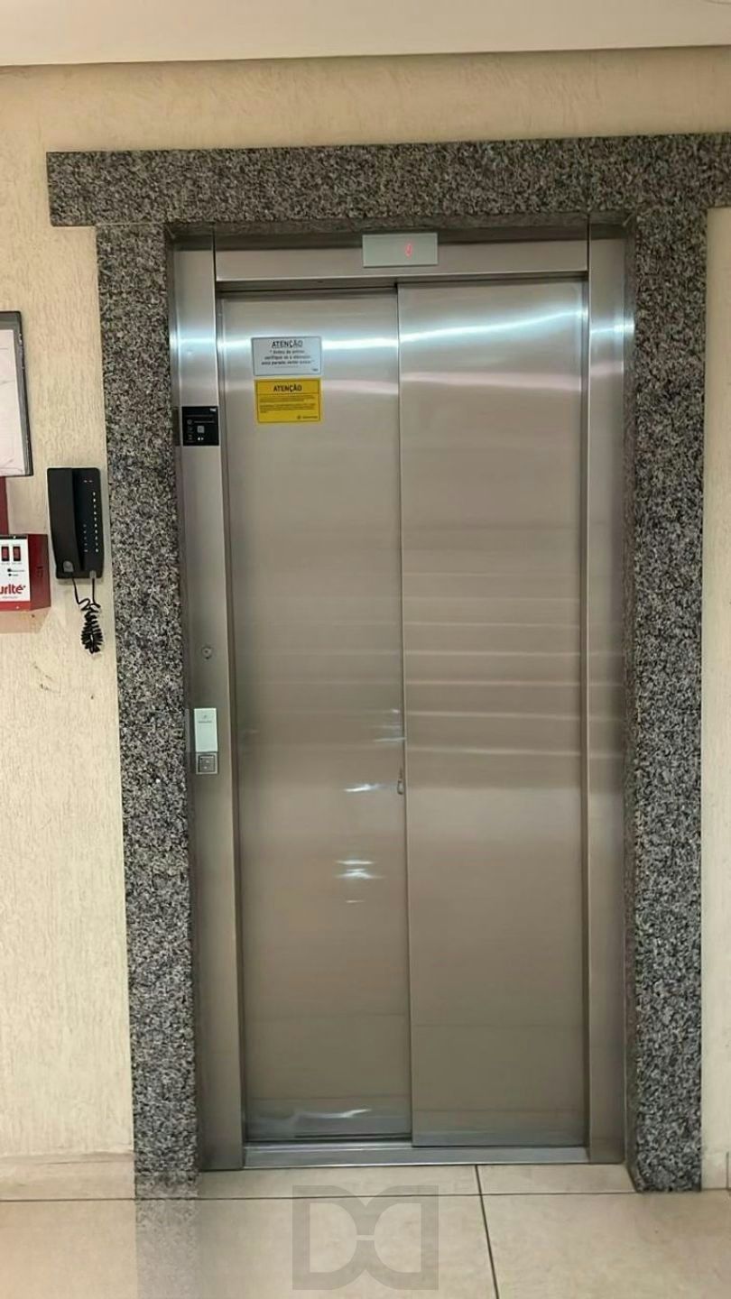 Apartamento com 2 quartos, semi mobiliado, vaga e elevador no bairro Nonoai — foto 20