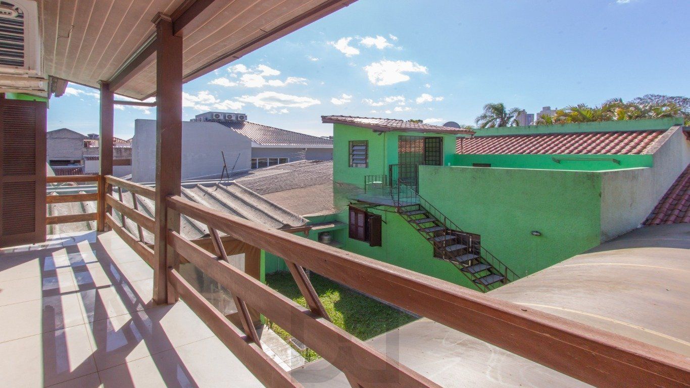 Casa 3 Dorm com Suíte e 4 Vagas no Jardim do Salso Próx PUCRS — foto 30