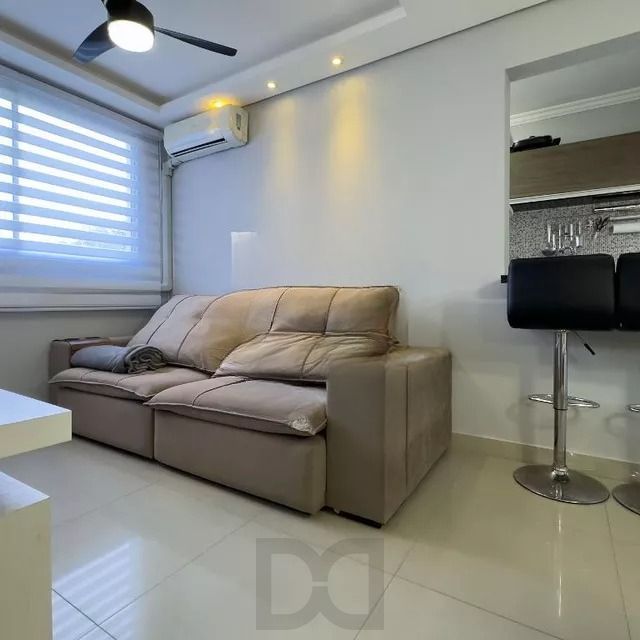 Apartamento com 2 quartos, vaga, elevador e piscina no bairro Nonoai — foto 1