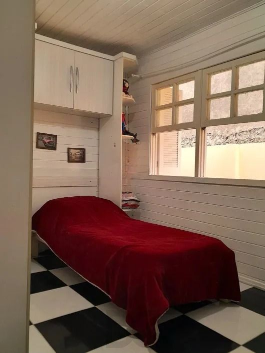 Casa com 3 Quartos e 3 banheiros à Venda, 387 m² — foto 17