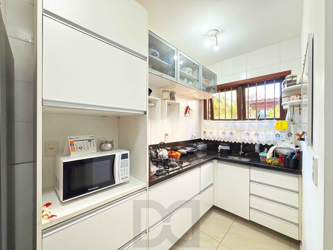 Casa semi mobiliada 3 quartos, suíte, 2 vagas no bairro Jardim Planalto — foto 9