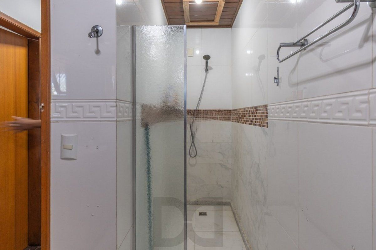 Casa com 2 quartos, 2 vaga, sacada e churrasqueira no bairro Costa e Silva — foto 21