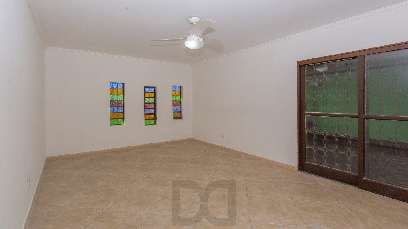Casa 3 Dorm com Suíte e 4 Vagas no Jardim do Salso Próx PUCRS — foto 14