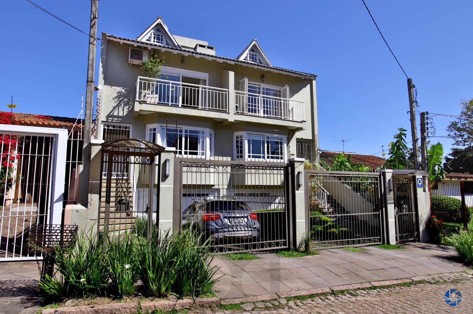 Casa com 4 dormitórios no Bairro Chácara das Pedras — foto 94