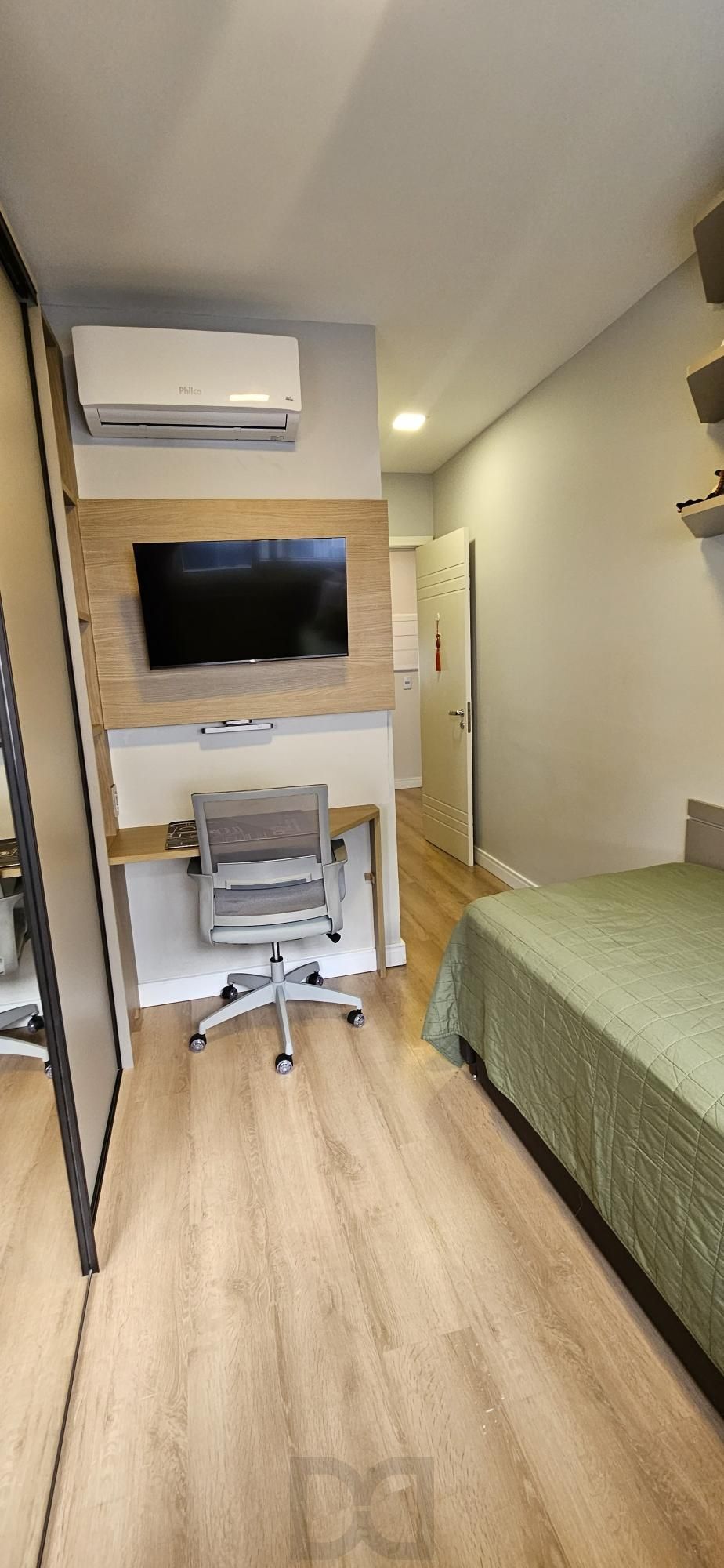 Casa em Condomínio com 3 quartos, 3 suítes, 2 vagas e 195m² no Jardim Carvalho. — foto 25