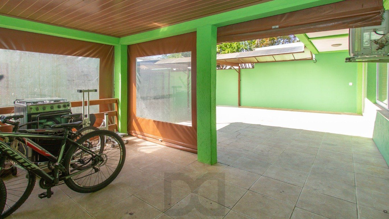 Casa 3 Dorm com Suíte e 4 Vagas no Jardim do Salso Próx PUCRS — foto 24