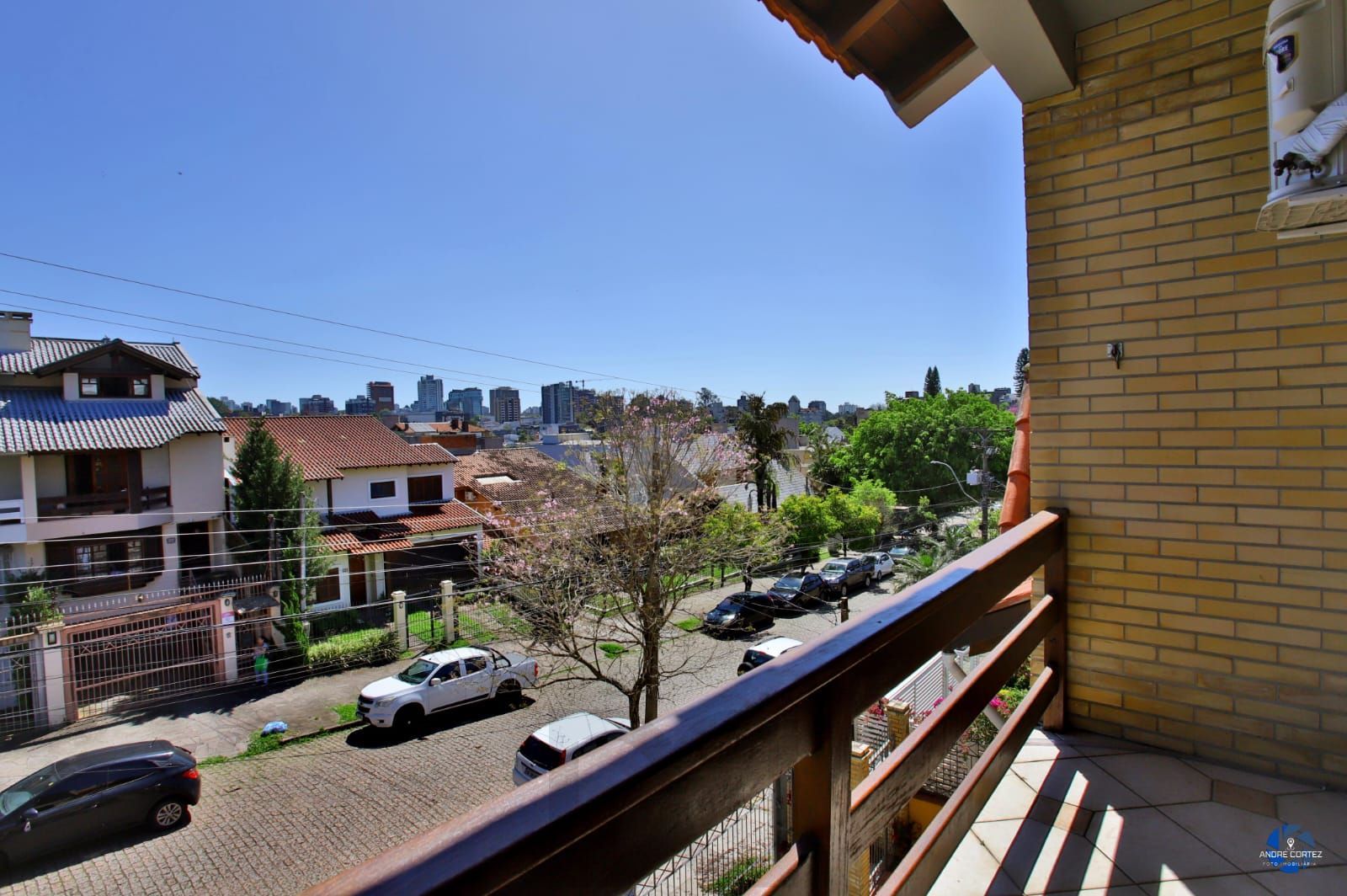 Casa de 3 dormitórios, 3 vagas e pátio com piscina bairro Chácara das Pedras. — foto 46