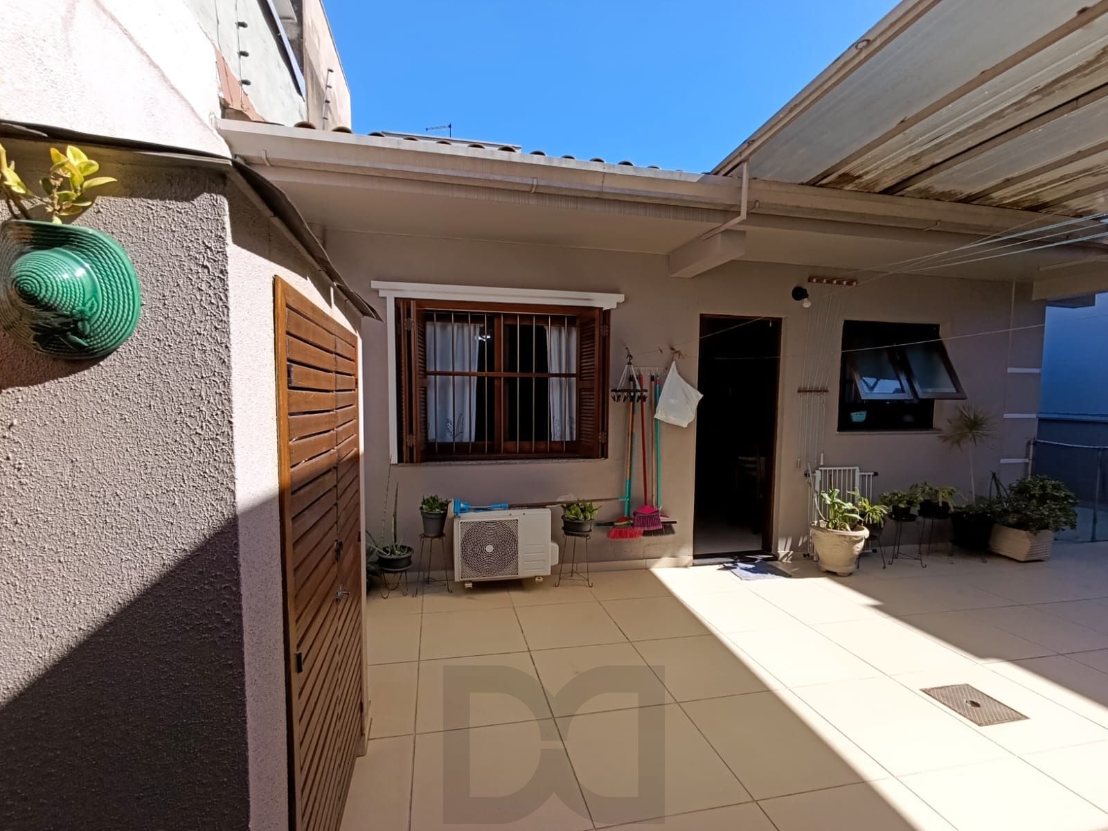 Casa de 3 quartos,suíte,churrasqueira, 3 vagas no bairro Sarandi — foto 29