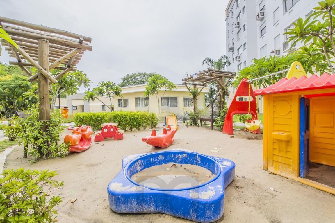Apartamento 3 quartos, 1 vaga, elevador e piscina no bairro Cristal — foto 20