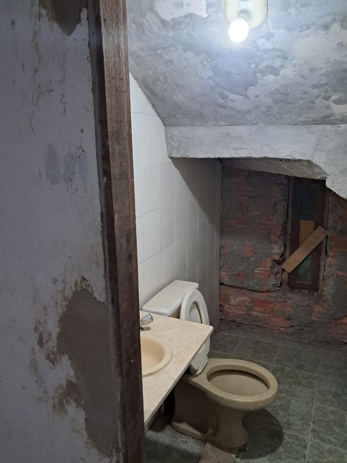 Sobrado de 2 quartos, suíte e 2 vagas no bairro Ponta Grossa. — foto 15