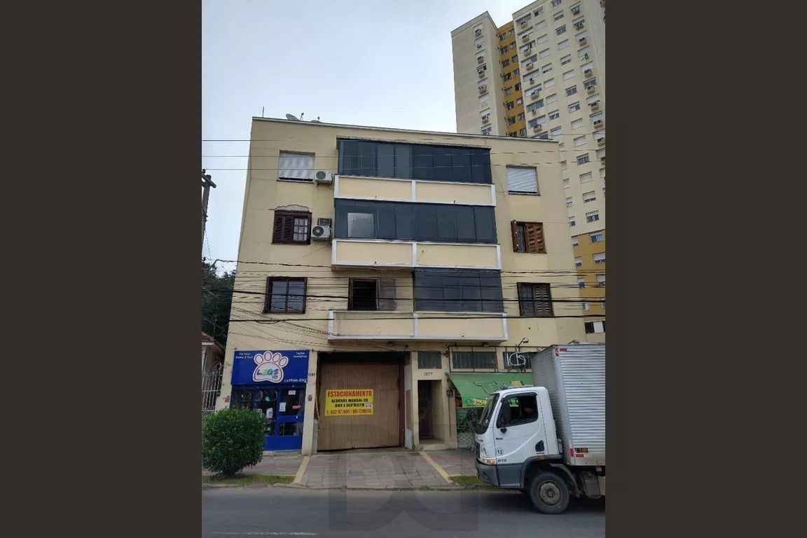 Apartamento à venda com 3 quartos e com sacada no bairro Partenon — foto 26