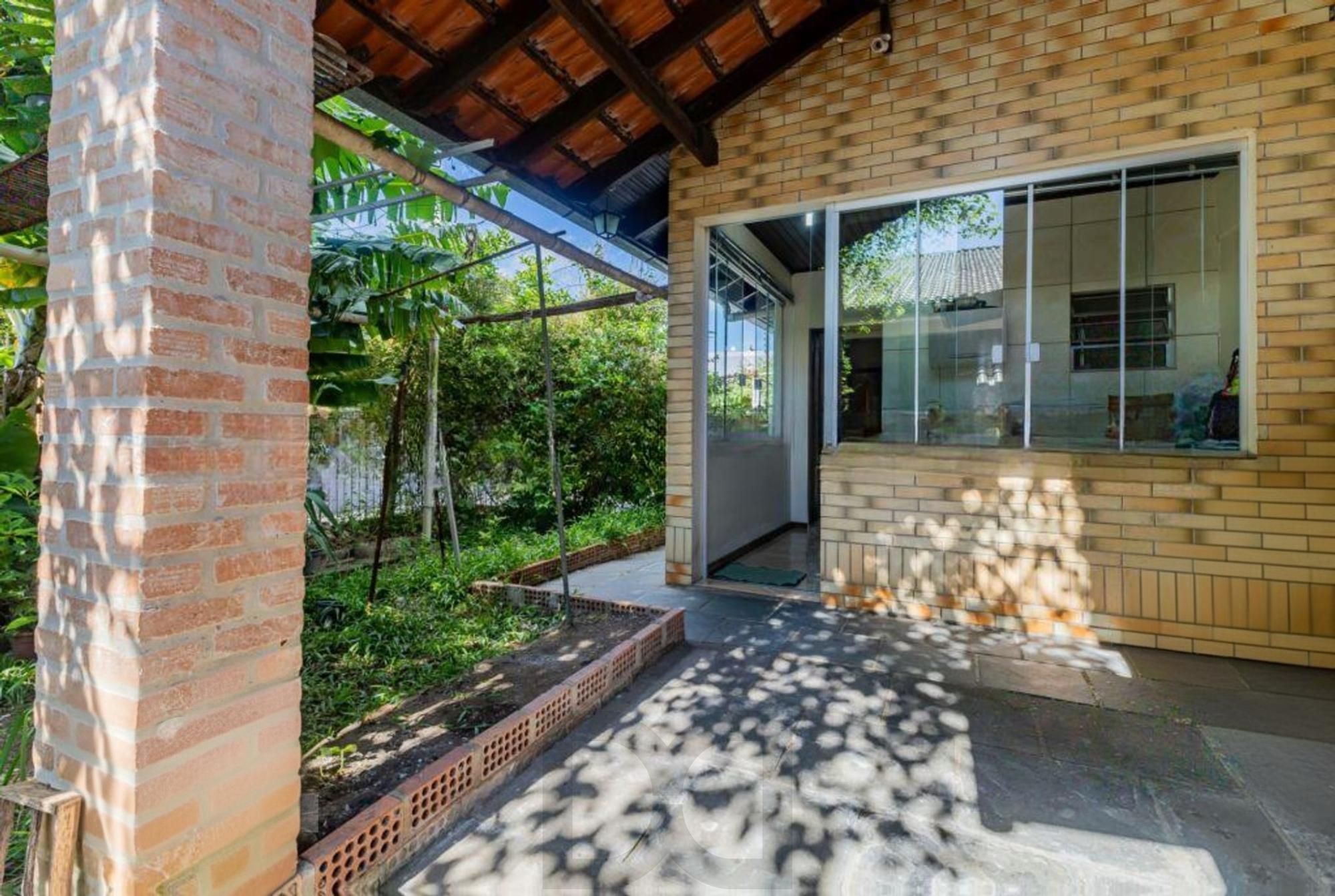 Casa com 1.640,00m², 3 dormitórios, 4 vagas à venda Rua Marista. — foto 48