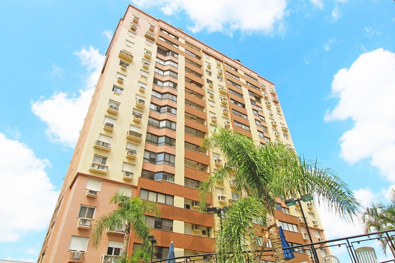 Apartamento 3 Dormitórios com Suíte e 2 Vagas na Vila Ipiranga — foto 2