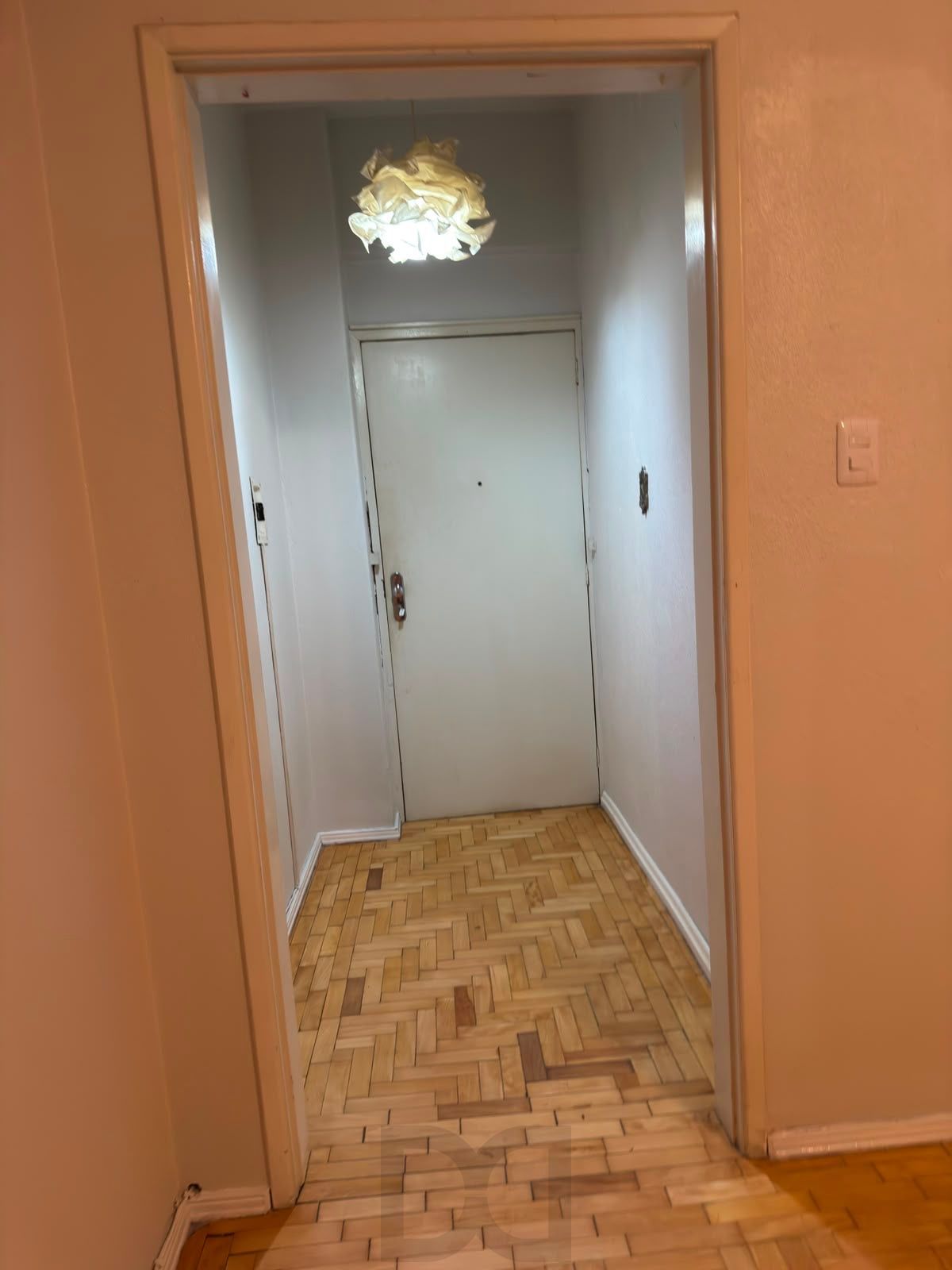 Apartamento 2 dormitórios com dependência 70m2 Moinhos de Vento Av. Cristóvão — foto 18