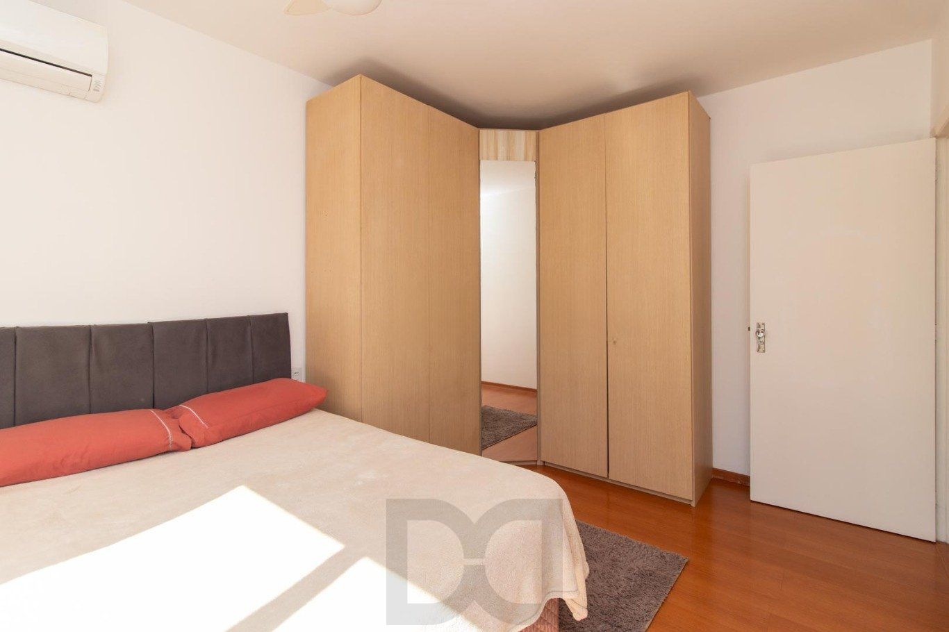 Apartamento de 2 quartos, 1 vaga no bairro Menino Deus — foto 12
