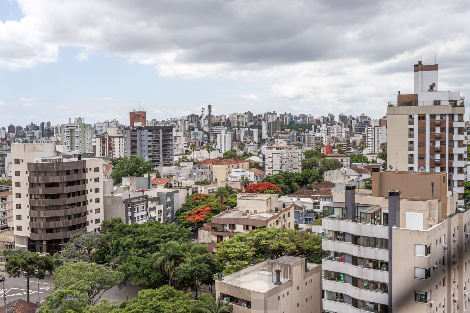 Apartamento de 97m², 2 dormitórios,1suíte, 3 vagas de garagem no Jardim Botânico — foto 32