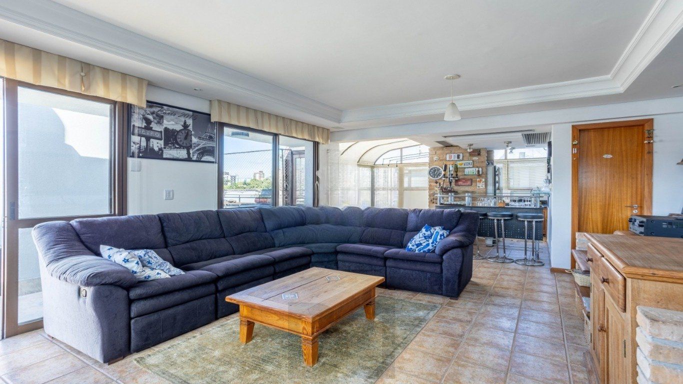 Cobertura com 3 Quartos, 1 suíte, 2 vagas e 211m² no Petrópolis. — foto 28