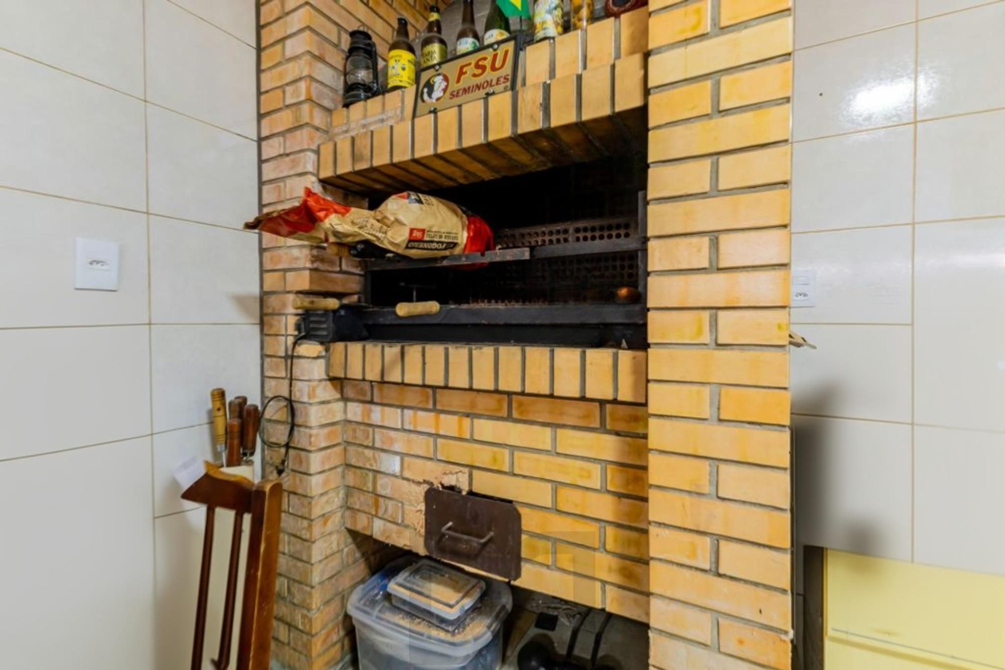 Casa com 1.640,00m², 3 dormitórios, 4 vagas à venda Rua Marista. — foto 37