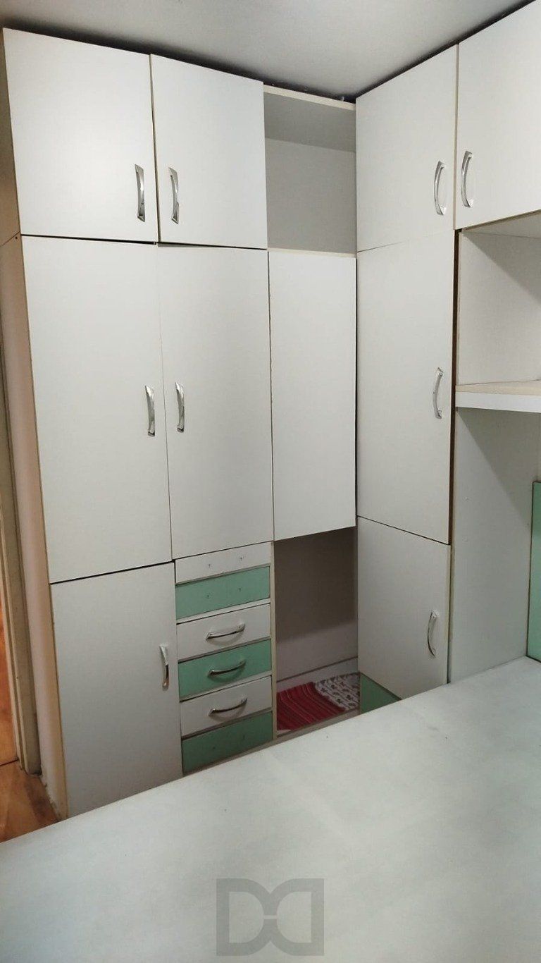 Apartamento térreo 1 quarto e semi mobiliado e portaria no bairro Rubem Berta — foto 10