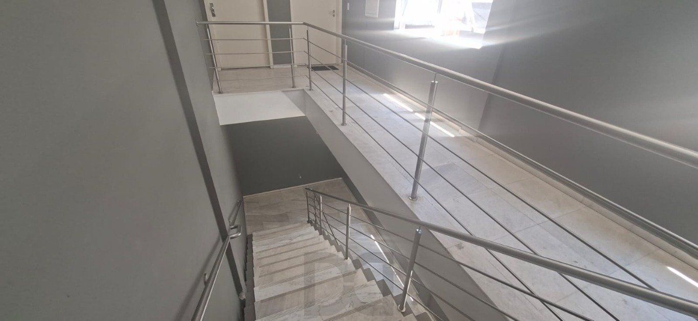 Sala semi mobiliada comercial no bairro Auxiliadora. — foto 16