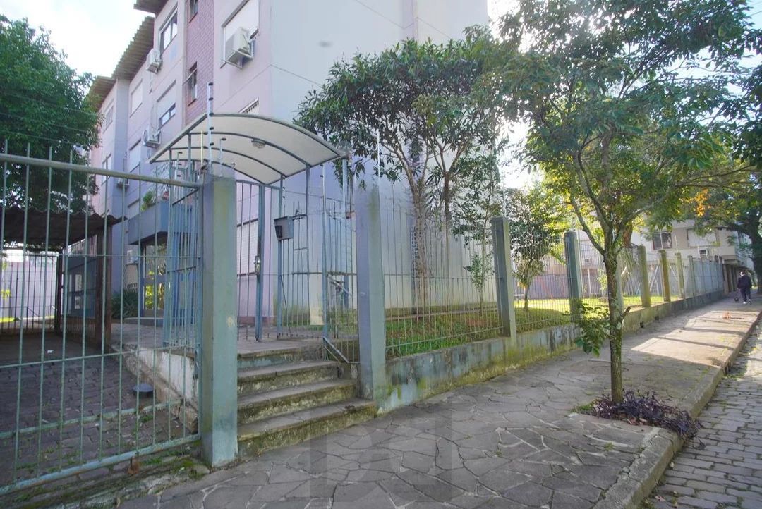 Apartamento com 2 dormitórios no bairro Jardim Itu. — foto 1
