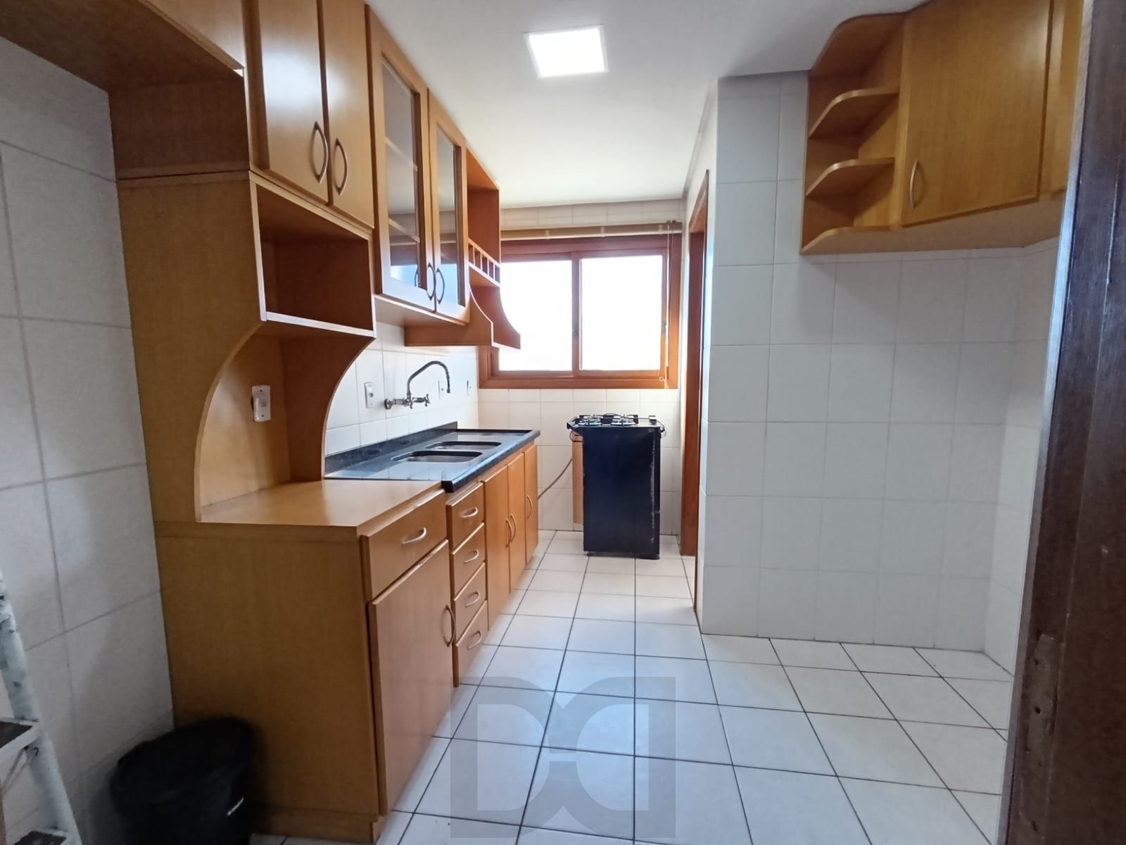 Apartamento de 3 quartos, elevador e 2 vagas no bairro Jardim Lindóia. — foto 5