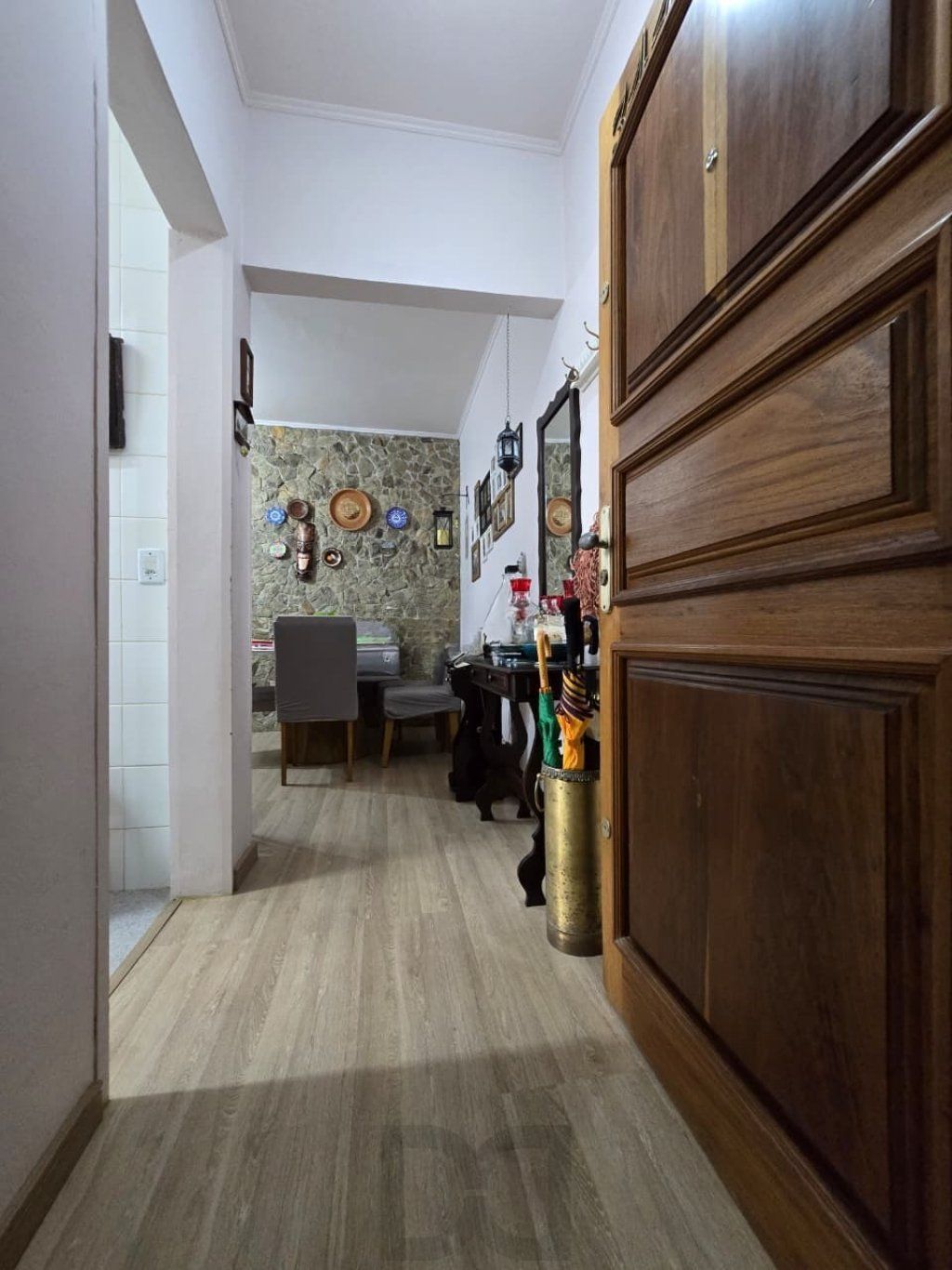 Apartamento de 3 dormitórios no Bairro Passo da Pedras Porto Alegre. — foto 28
