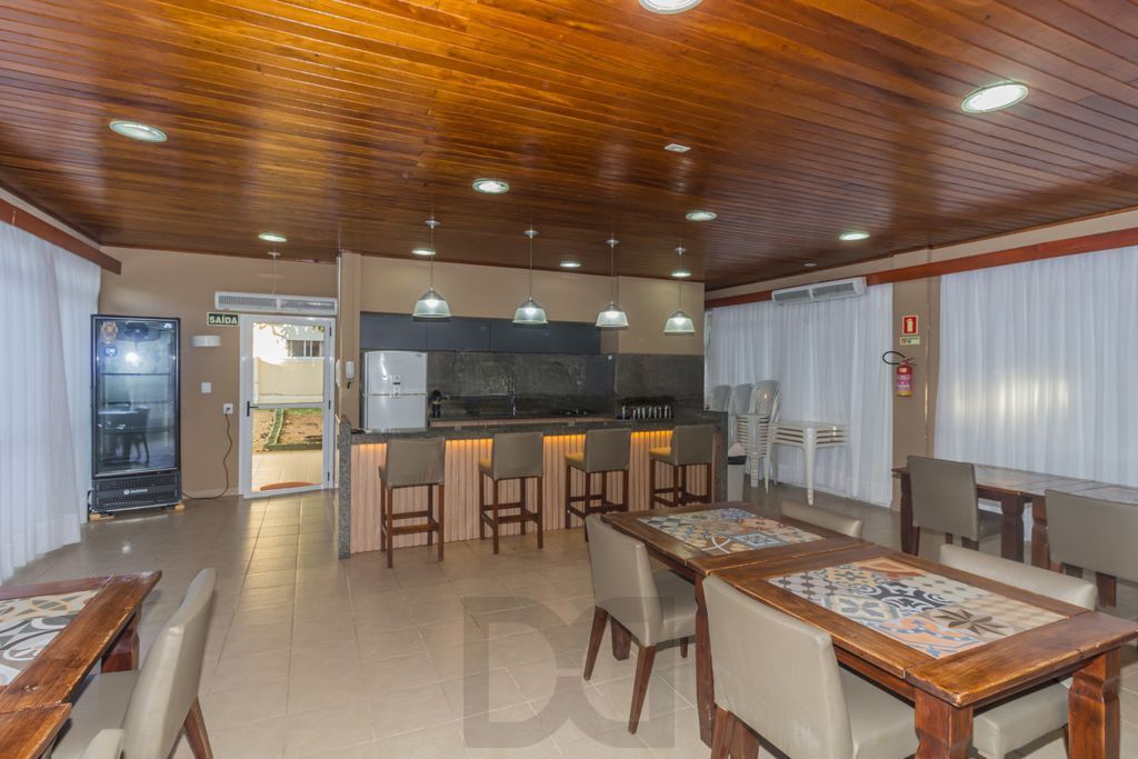 Apartamento com 2 dormitórios e 1 vaga de garagem no Bairro Humaitá — foto 32